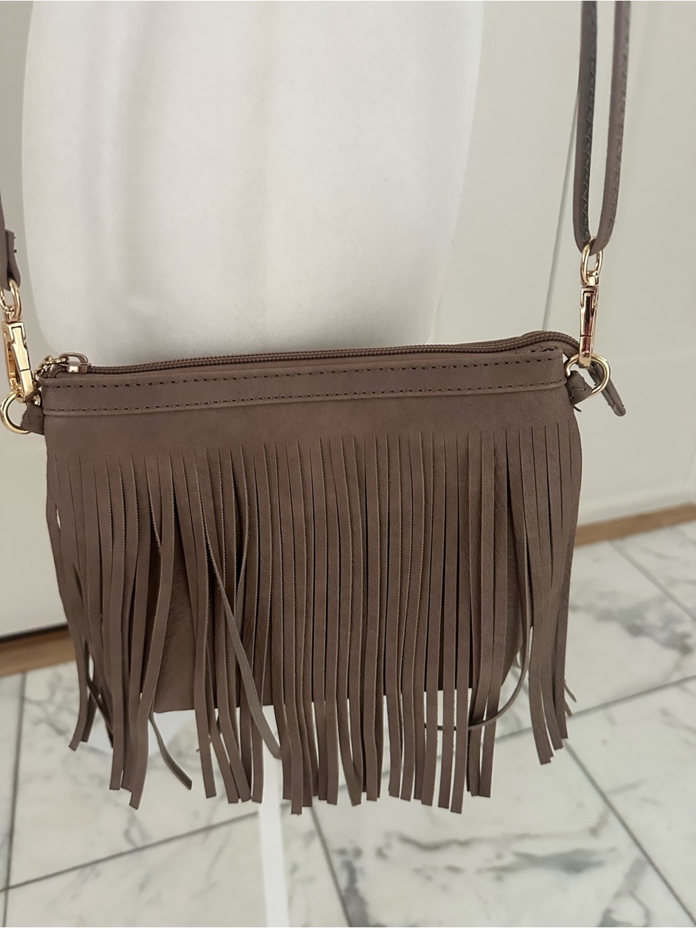 Amazon Taupe Fringe Crossbody/ Shoulder Bag w/removeable strap & wristlet handle